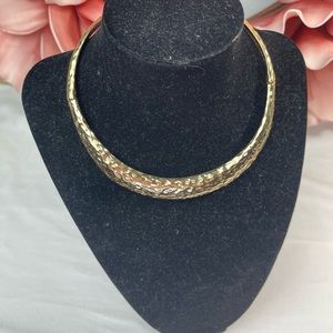 Gold Tone Vintage Necklace